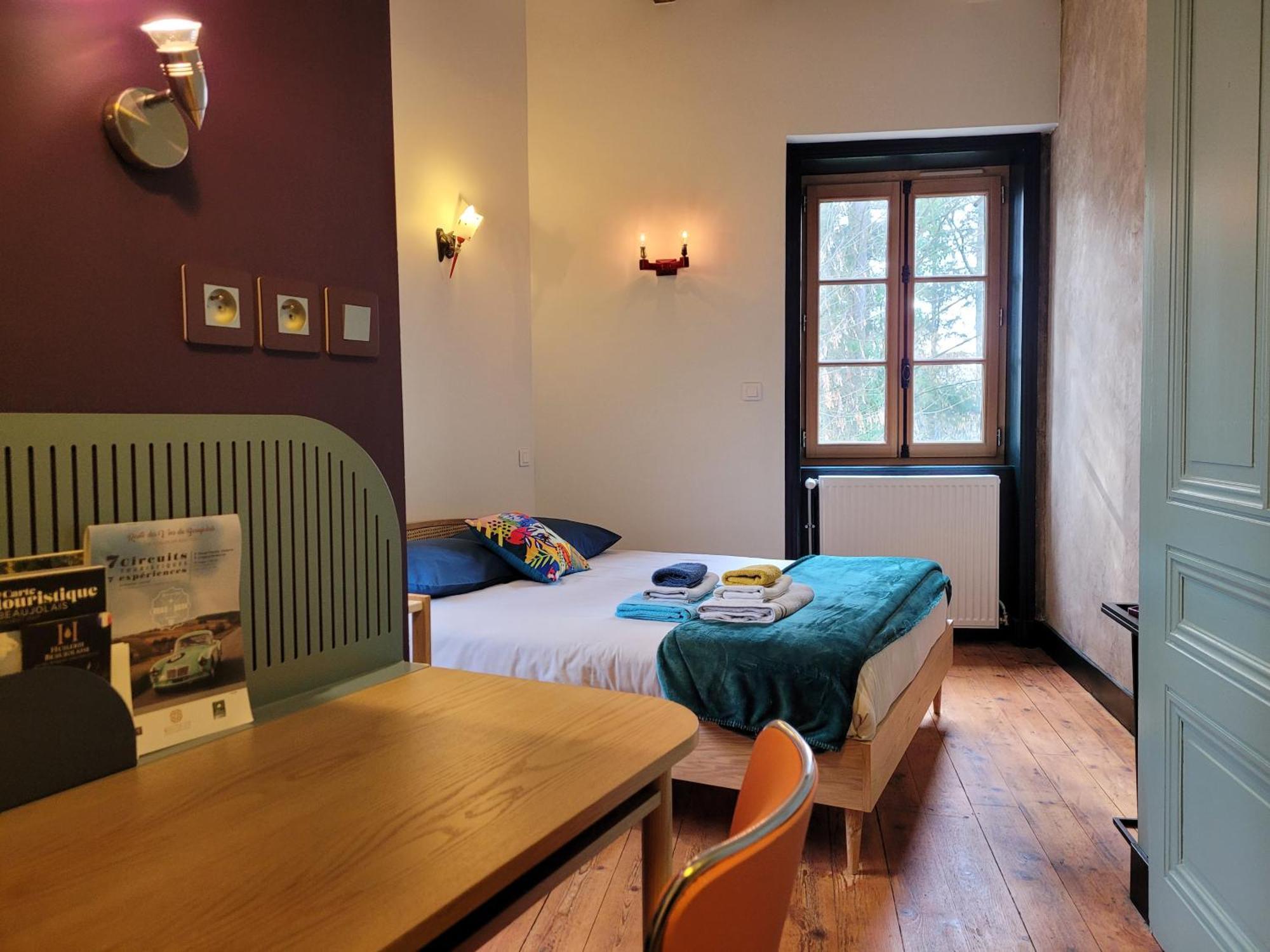 Bed and Breakfast L'Ancre Vive Charentay Экстерьер фото